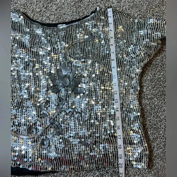 Vintage 80’s Glam Silver Sequin Short Sleeve Holiday Blouse Floral Print - Picture 5 of 6